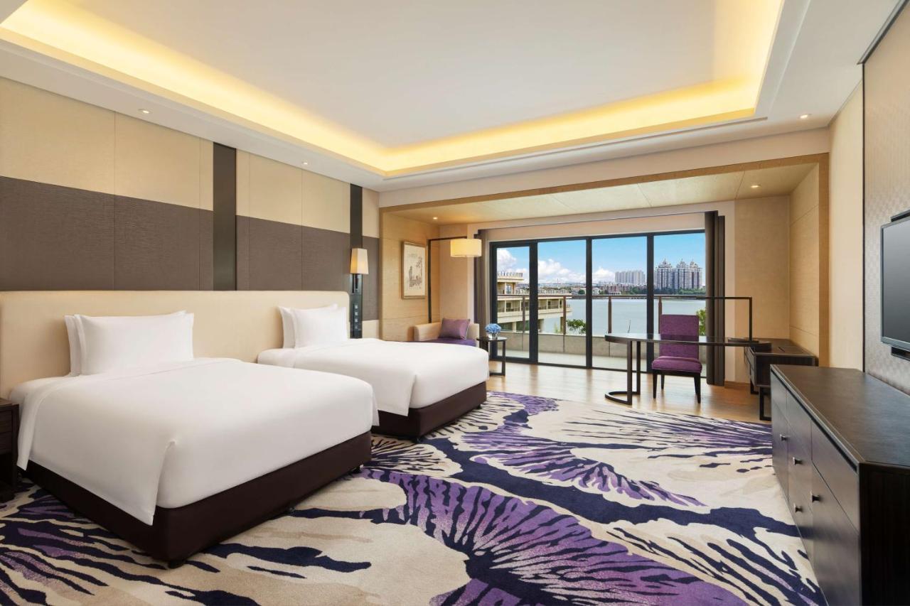 Radisson Blu Hotel Wuhan Etd Zone Exterior foto