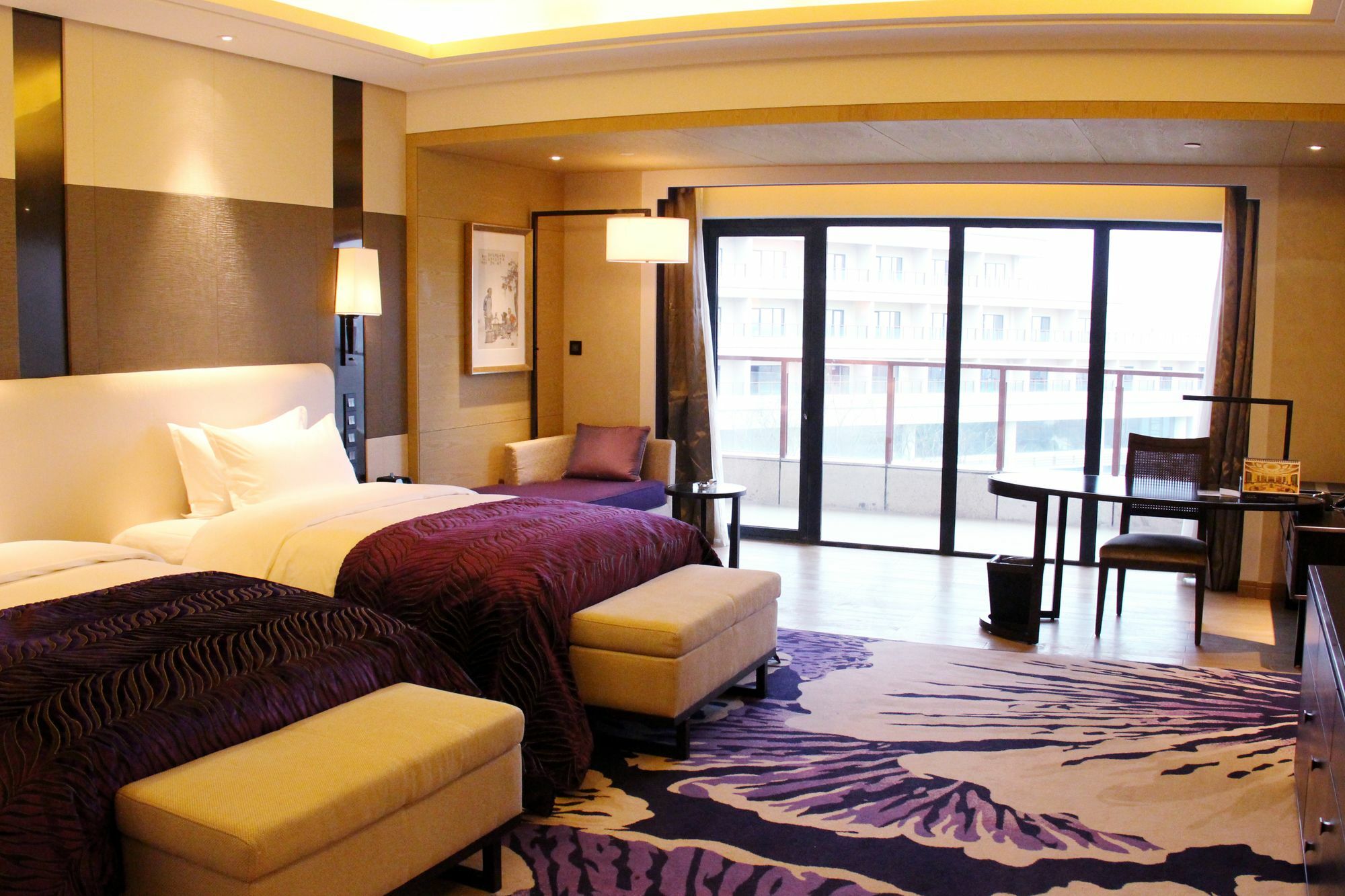 Radisson Blu Hotel Wuhan Etd Zone Exterior foto